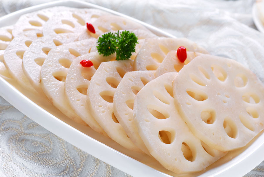 MullerDami30964's tweet photo. "The strong love for lotus roots never fades—this crisp, refreshing treat is a classic favorite!"， https://t.co/iNuM5Z67wu