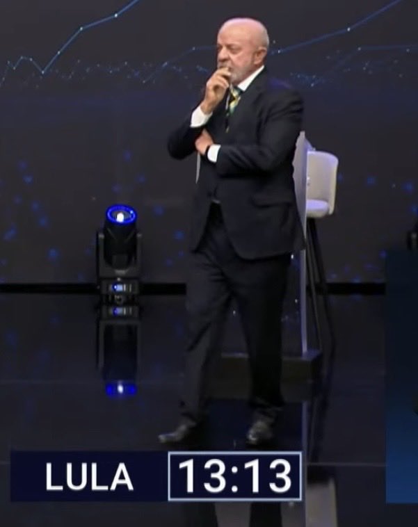 Eurycki's tweet photo. Eu duvido que ele vá atrás dos bolsonaristas  que estavam com a bomba na paulista.
#DebateNaBand https://t.co/5oQ4zGAdL7
