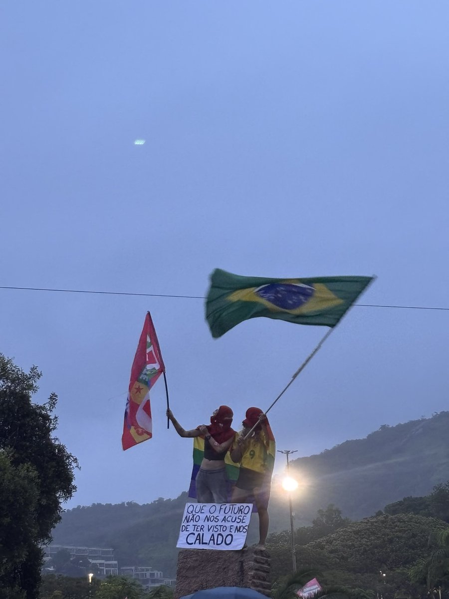 xxxx_souzz's tweet photo. Vitória, Espírito Santo https://t.co/kiU6GV5VVn