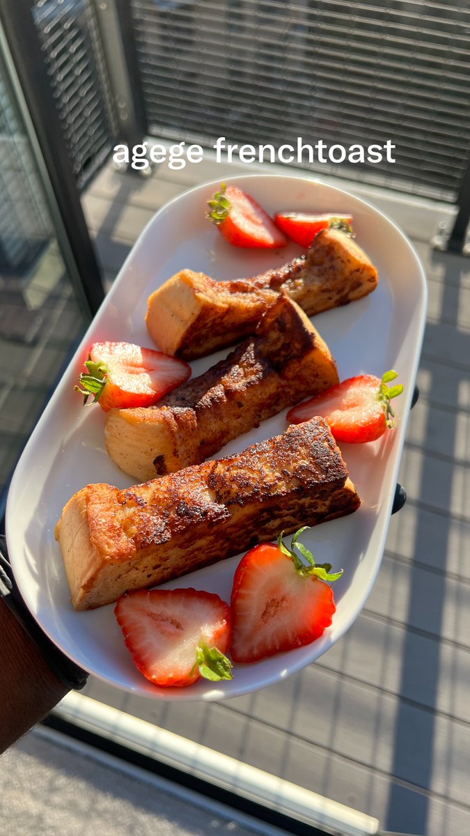 Nedu_bahdguy's tweet photo. Brunch at home came like this. I put my African twist to them https://t.co/PyRtLJRvPH