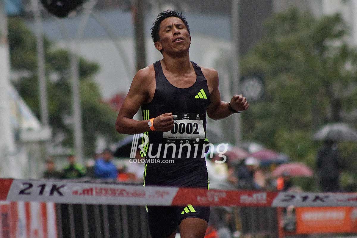 Running_Col's tweet photo. René Champi 🇵🇪y Lilian Jegalat 🇰🇪 se llevaron el triunfo en la ciudad bonita.

https://t.co/1tuyZx9rG2 https://t.co/3bMpsfrQzl