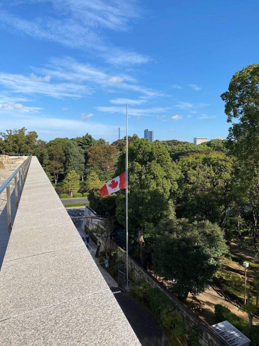 CanEmbJapan's tweet photo. In response to the incident that occurred at Wainwright, the Embassy of Canada to Japan has lowered its flag to half-mast and extends its deepest condolences to the fallen and all those affected.

Our thoughts are with the members of the Canadian Armed Forces in Wainwright. https://t.co/XYW1XpW8xE