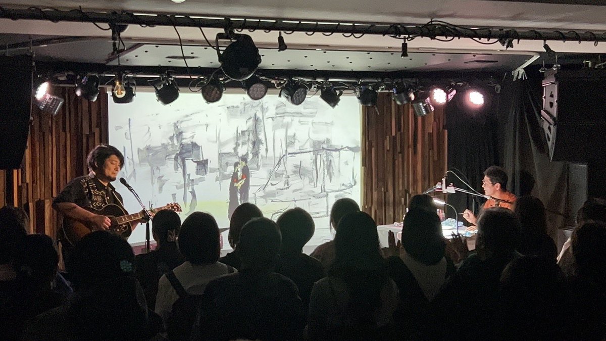 yohe_bigman's tweet photo. LIVE "Drawing" in someno kyoto。
#浜端ヨウヘイ × #近藤康平 
今回も奇跡みたいな瞬間が描かれてました。
お越し下さった皆様ありがとうございました！
壮絶なジャンケン大会を勝ち抜き絵を手にしてくださった皆様、ぜひこの投稿にリプライで写真見せてください🖼️ https://t.co/Znaw4P9EOv