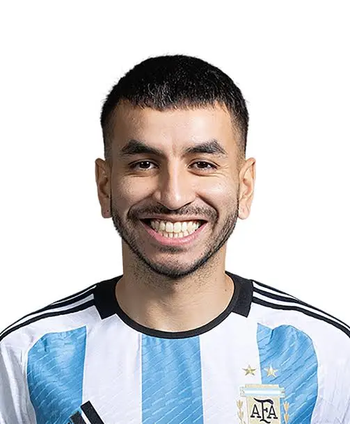 TotalFutbol_4's tweet photo. Cuando estábamos aburridos se la dábamos a los de Belgrano. 
Firma Correa https://t.co/6jaVOrTs0l