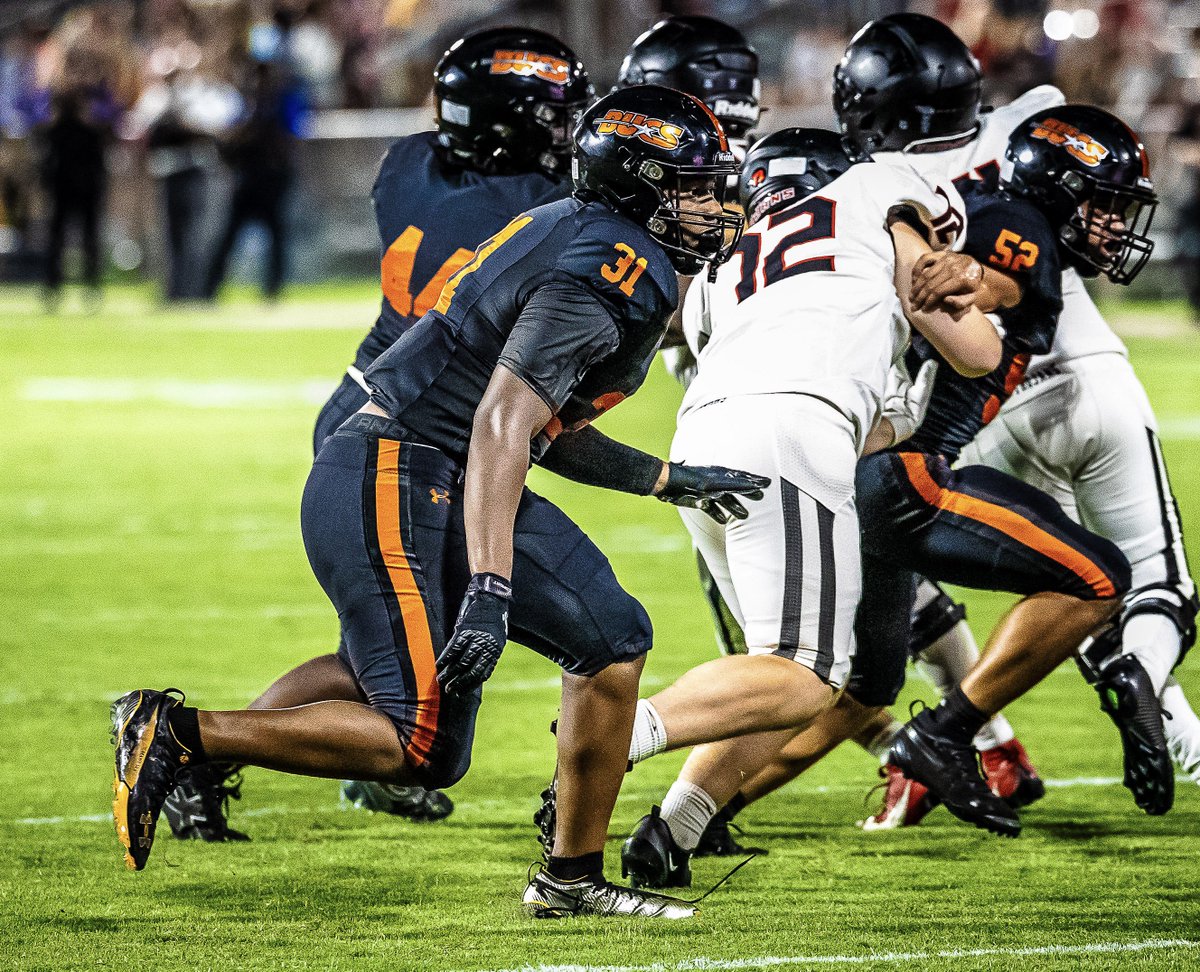 ChristianH_50's tweet photo. A Honor Roll this nine weeks. 
#studentathlete #stillworking

@BucsFootball @RecruitHoover @coachCEnglish @CoachL__ @DexPreps @Coach_Reeves21 @LBE20 @coachbradpounds @ceojxsh_ @Coach_Ham88 @CoachEdgar2 @CoachWEads @CoachHallfordSC @ArvonBacon @Marcusdent93 @sixstarfootball @BLester1993 @Iam_JuanJackson @CoachHsbs @Its_Coach_Steve @ScoutFball @HallTechSports1 @AL6AFootball @BigSkippin_75 @TopPreps @5StarScouting