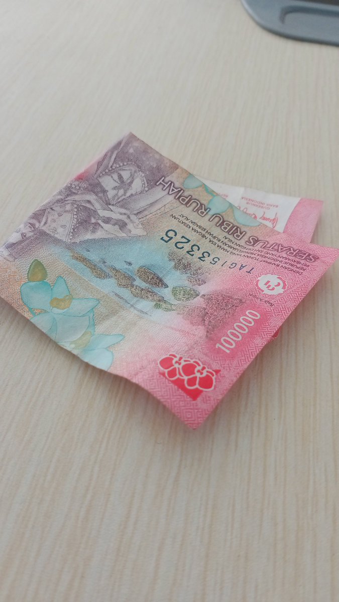 hwxnata's tweet photo. in this economy, jawab 1 pertanyaan dgn satu kata dpt duit 100k.. GIMANA GW GA HAPPY.. pertanyaan simpel

pak polisi: apa amal usaha muhammadiyah
gw: "sekolah" that simple shrnya diotak gw ada 3 sekolah, rs, pantii.. cuma yg terucap cuman satu.. dan itu lngsng dapet.. GOKILL😭🔥 https://t.co/j7mNARUTvL
