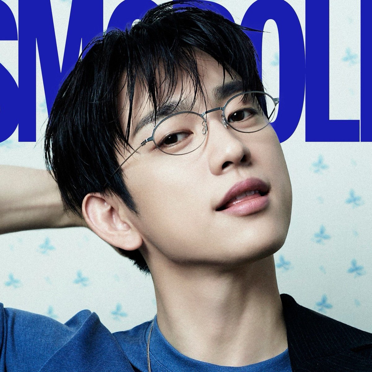 jinyoungluv_'s tweet photo. This photo is so dangerous for many reasons https://t.co/oNhDYnvk54