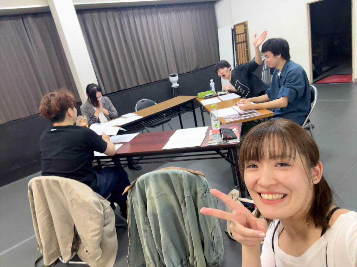 kanamyng310's tweet photo. 昨日はよろずやの日🎭

3月の番外公演
『おもしろきこともなき世をおもしろく』

のお稽古でした☺️

私には一生の課題であるアレが必要になる、ので、がんばる

頑張るーーー！！！！ https://t.co/PHXfZ0meoj