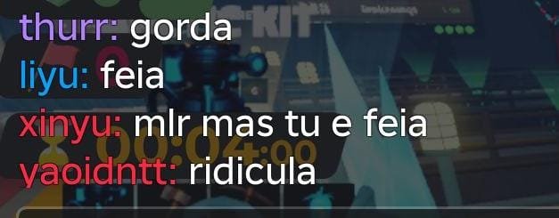 problemaderaiva's tweet photo. fico pra socar um qnd minha franja n para quieta nmrl https://t.co/3qzBgWlhZF
