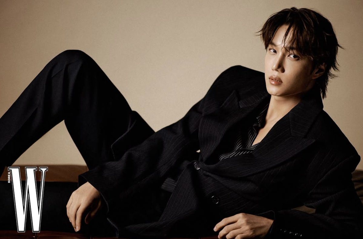 knockknock0408's tweet photo. KAI - wkorea ins https://t.co/1DSgfRcJns