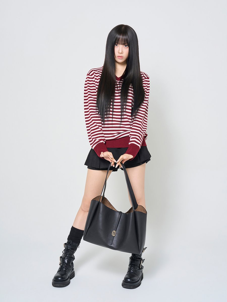 LouisQuato88179's tweet photo. LOUIS QUATORZE X Keyveatz KIM YUNA   

A NEW ATTITUDE. 
26FW LECLAT COLLECTION  

김유나가 Pick한 루이까또즈 레끌라 쇼퍼백. 
고급스러운 소가죽 텍스처, 미니멀 디테일의 조화.  

https://t.co/Ol94u3E04q 

#LOUISQUATORZE #루이까또즈 #Keyveatz #키비츠 #LOUISQUATORZEXKeyveatz @Keyveatz https://t.co/tFg0EtVxNM