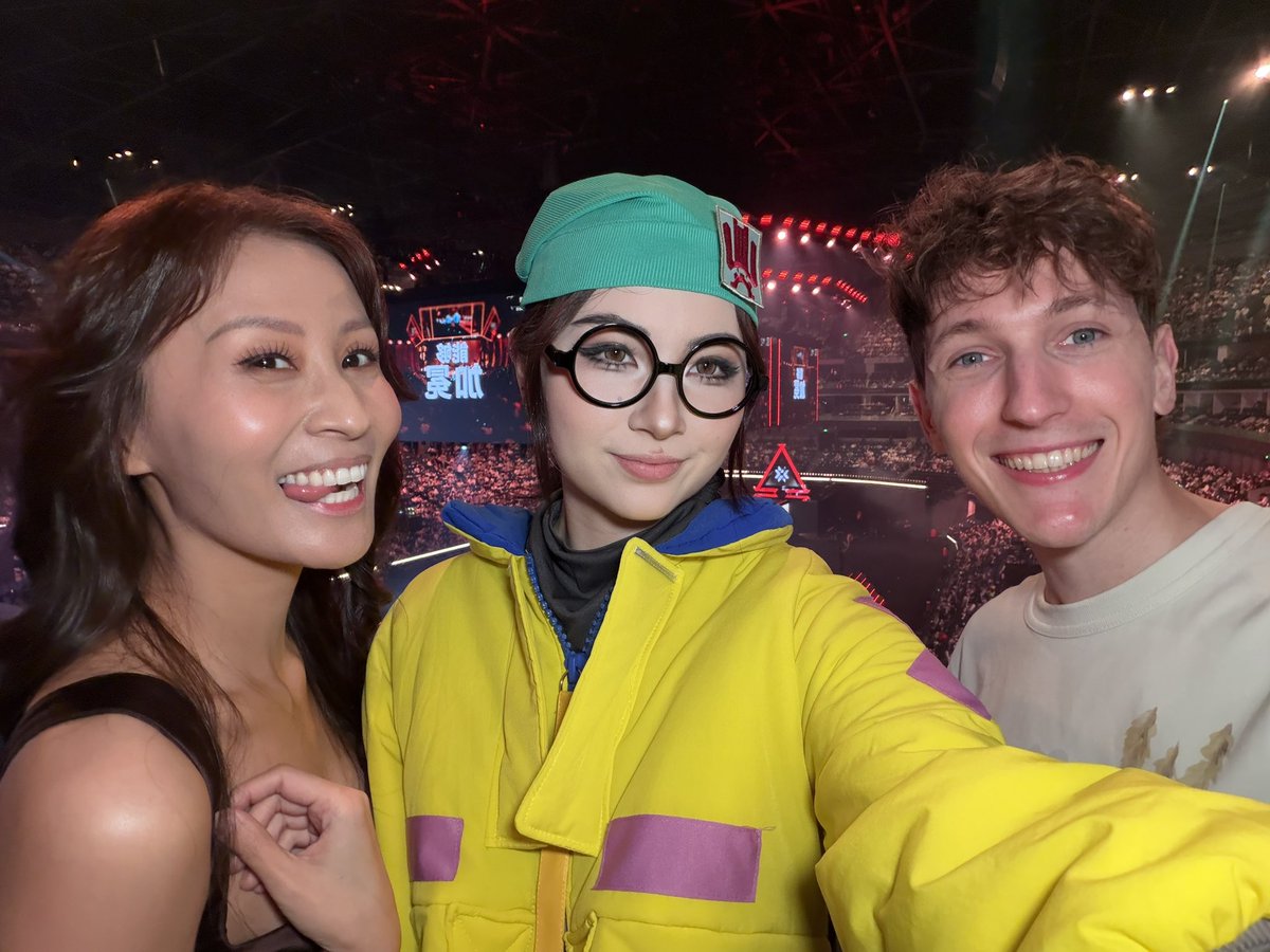 YinsuCollins's tweet photo. 上海我们下次见 ❤️ https://t.co/hPml2aeOhu