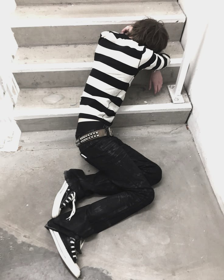 elvenrizz's tweet photo. malespo that makes me wanna run into oncoming traffic
- a 🧵 for edtwt!!
#thinspo #fitspo #malespo https://t.co/bRDWqdbfyN
