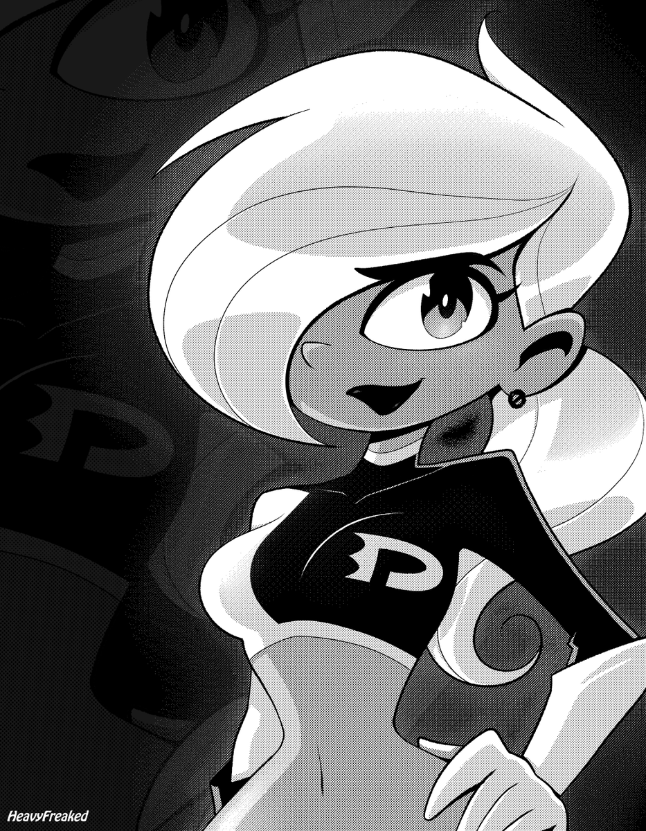 HyperFlannel's tweet photo. @BishoujoMom It would be so awesome if you cosplayed more Danny Phantom girls, you do a lot of stuff with body paint so you'd pull off Desiree really well, also Dani with an underboob top would look great on you too https://t.co/1YORtZ9lHt