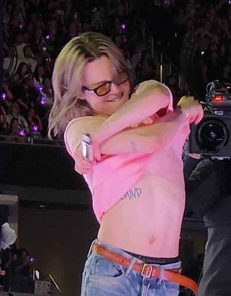 jimincatalyst's tweet photo. the mother             the motherfvcker https://t.co/phX38bUk2k