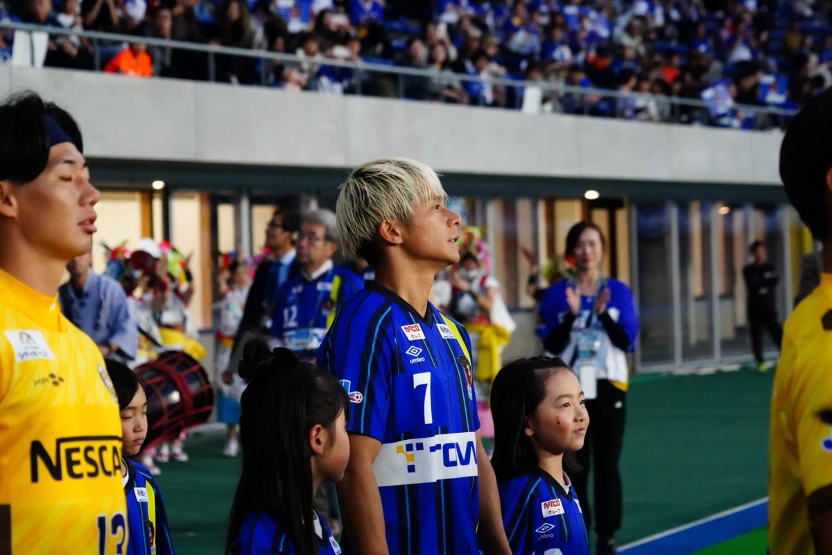 reinmeer_aomori's tweet photo. ／
10/24(土) ヴェルスパ大分戦(北上開催)
エスコートキッズ募集📢
＼

選手入場の際に、選手と手を繋いで入場する「エスコートキッズ」を大募集✨

対象は、小学1年生~6年生⚽️
⚠️定員数を超えた場合は抽選とさせていただきます

詳細・応募はこちらから⬇️
https://t.co/CWVkT8wCKM

#ラインメール青森 https://t.co/KhESbfUZv2