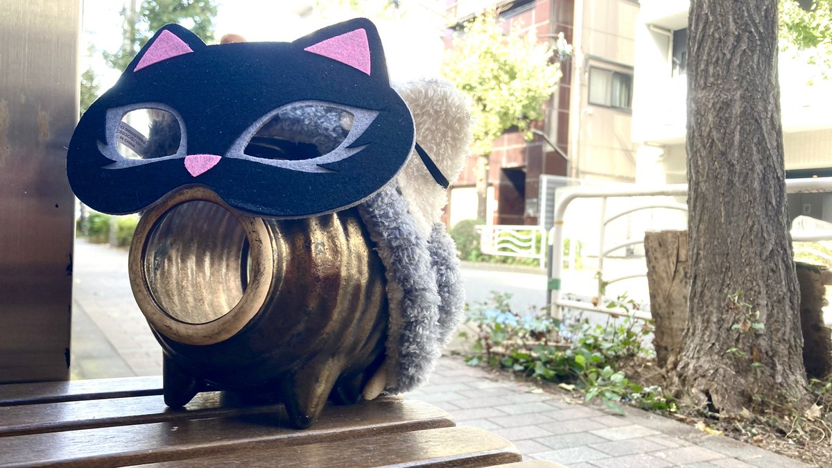 bento_dambo's tweet photo. しめまー

遠方からとってもお久しぶりなお客様がわざわざいらして下さり、終始ホッコリホワワンしていたちくわさんでございまー https://t.co/7ZVQfIo8w4