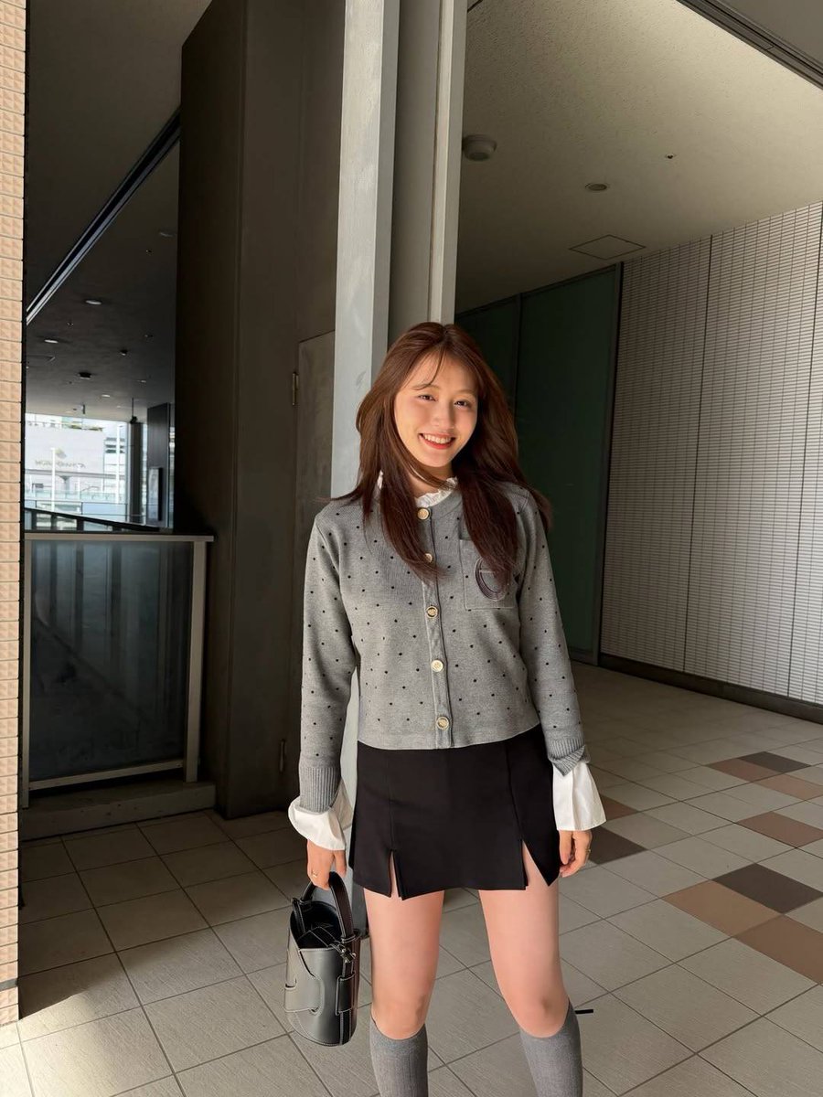 totototo_disney's tweet photo. 元プロ野球選手の娘で出川ガールズメンバーｗｗｗｗｗ https://t.co/MwOuWd58Qh