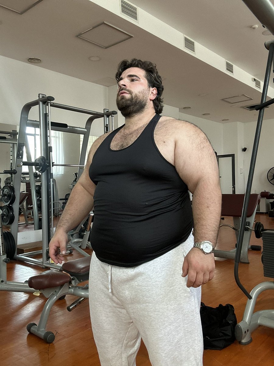 iseegains's tweet photo. I’m not fat. I’m heavily armored. https://t.co/cfvQ87Q9fw