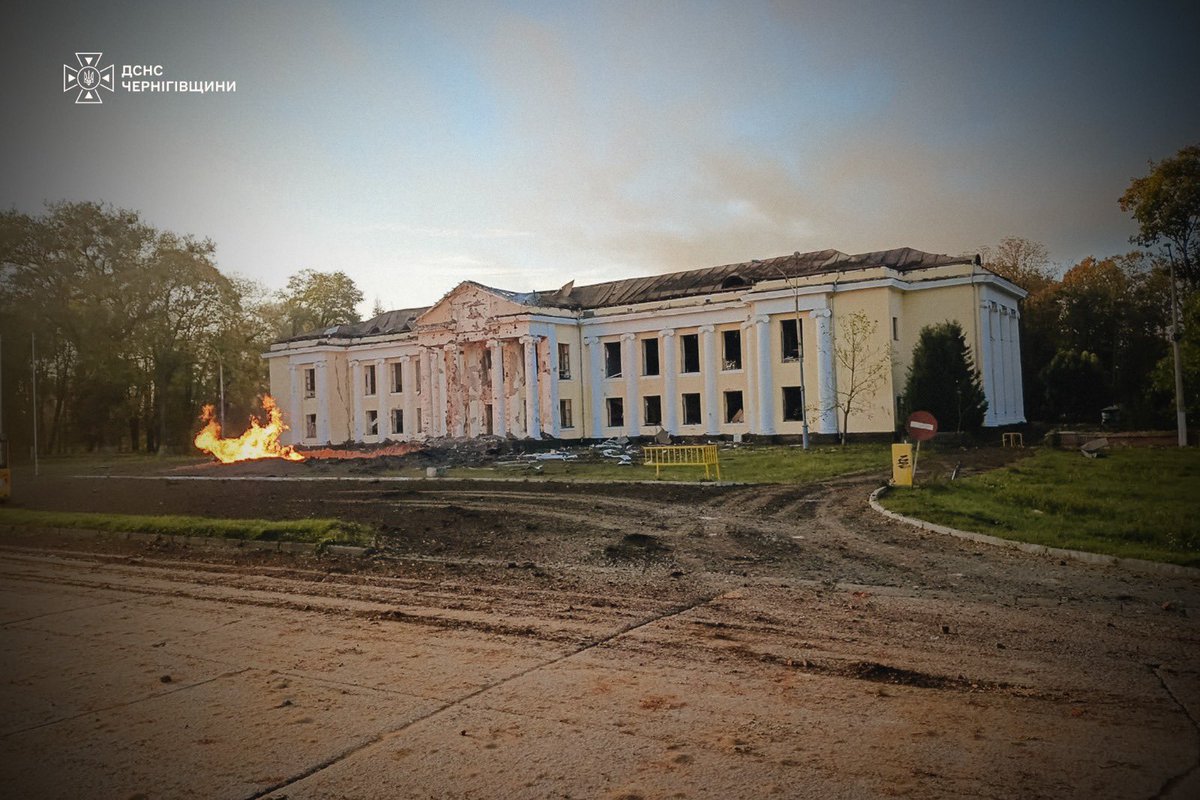 KoretskyiUA's tweet photo. Overnight, Russia launched a combined missile and drone attack on Kyiv and twelve regions. It hit residential buildings, civilian businesses and warehouses. Our energy sector was among the key targets.

In Pryluky, a missile strike completely destroyed one entrance of a five-story apartment building. Five people were killed and 26 others injured, including 5 children. People may still be trapped under the rubble, and the rescue operation is ongoing. In Kremenchuk, four high-rises were badly damaged. Two people were killed and 8 wounded.
In Kirovohrad region, the enemy attacked Oleksandriia. Two people are confirmed dead so far and three more injured. The rescue operation is ongoing.

A missile struck Lozova in Kharkiv region. Dnipro also came under a massive attack, with 5 apartment buildings damaged.

In Zaporizhzhia, the Russians hit a residential building with a drone.

In Kyiv, warehouses and civilian businesses were damaged in several districts. Two people were killed. Rescuers are working at the sites.
In Kyiv region, the enemy struck Obukhiv with missiles twice. Fires broke out at a local enterprise.

My sincere condolences to the families and friends of those killed. All necessary services are working at the sites of the strikes. Thank you to the rescuers, medics, police officers and everyone helping people and responding to the attack.