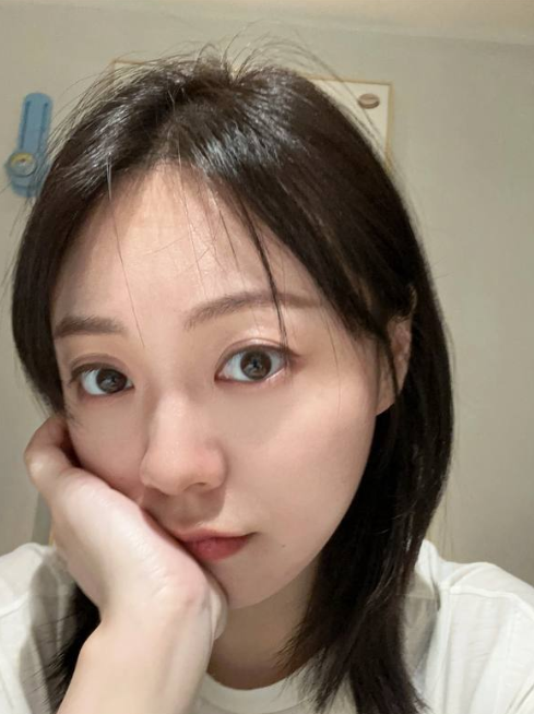 SwethaGupta7's tweet photo. 90后宝妈，身材偏瘦，在推特这个圈子还吃香吗？会不会被人嫌弃？？？ https://t.co/ETcm6SHyfG