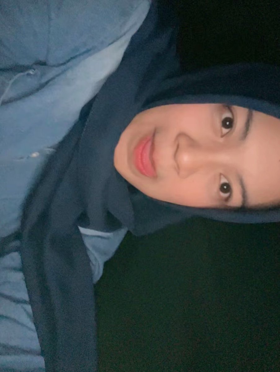 cho0kobob's tweet photo. #MuvSelcaDay ... https://t.co/cKMsxgCCyI