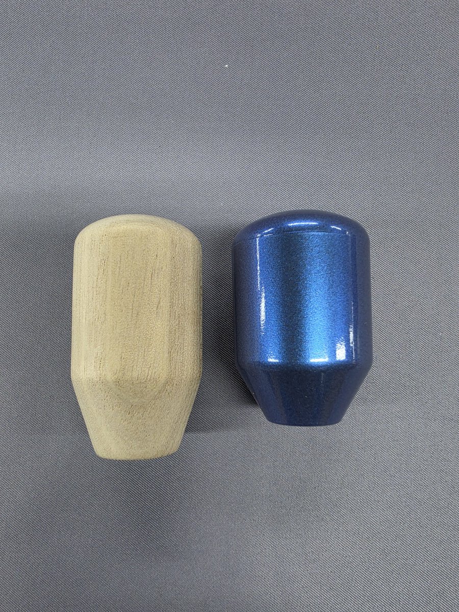 seimitsuJOY's tweet photo. 皆様セイミツ工業です。藍山羊工房様とのコラボモデルは現行バレットトップと違い細く長い特注仕様です。 https://t.co/f6dAw4Kv3U