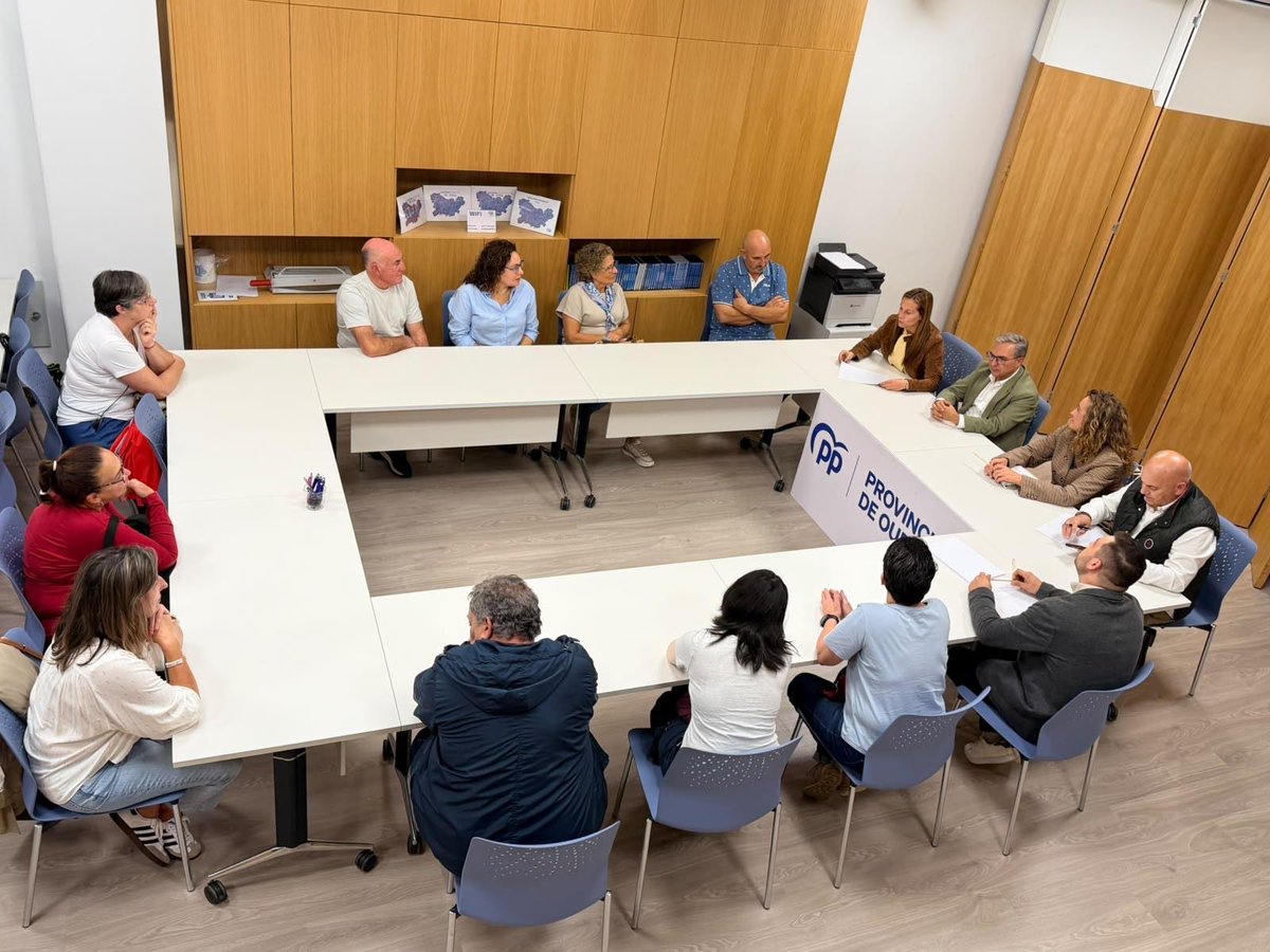 PPdeOU's tweet photo. Nova etapa en Verea! 

💙A agrupación local do PP propón a Ángeles Álvarez como candidata á alcaldía e presidenta da xestora local.   

Nada e criada en Verea, Ángeles afronta este reto coa ilusión de traballar polo progreso do seu concello e dos seus veciños. https://t.co/RLB2gHyfhr