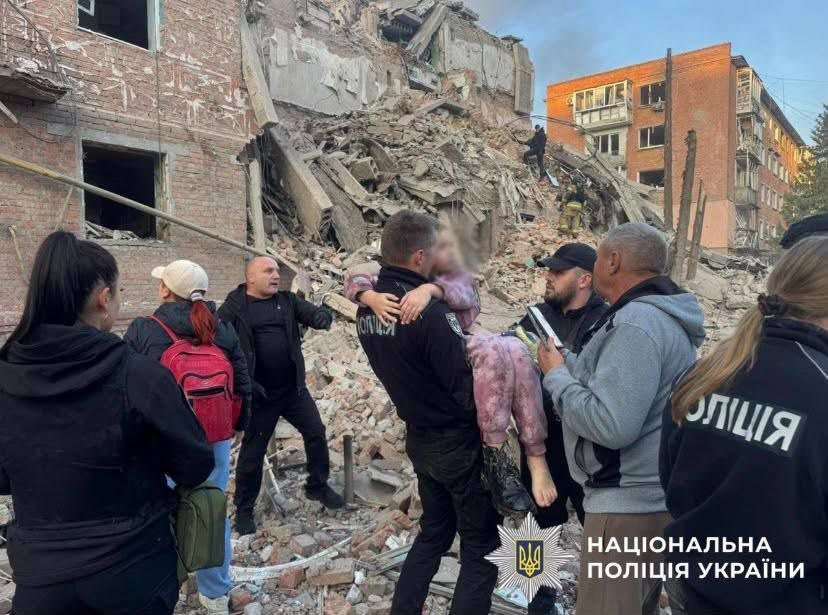 Maks_NAFO_FELLA's tweet photo. 💔 Already 9 dead in Pryluky, including 3 children. Also known about 30 injured, - OVA https://t.co/d7roP2WaIR