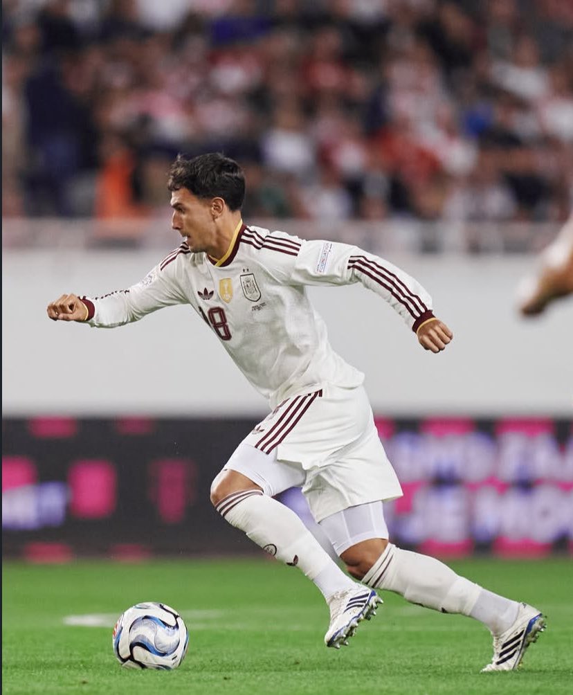 ArsenalRadar's tweet photo. Martin Zubimendi 🙂🇪🇸 #afc https://t.co/EA7iiWasT7