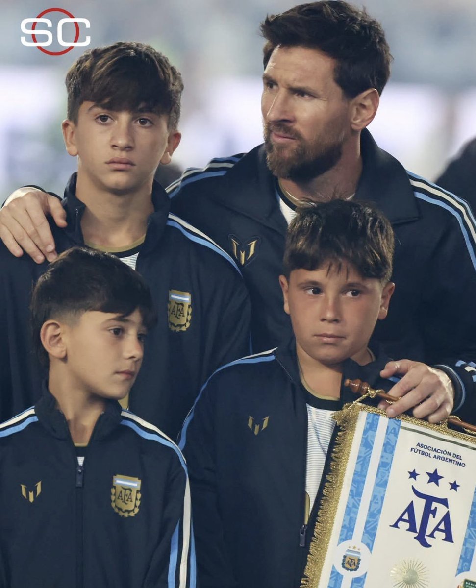 axel_gervasio's tweet photo. @Faisal__7f Tranquilos, es el fin de una era espectacular y el comienzo de otras... https://t.co/7hS7y7lTZc