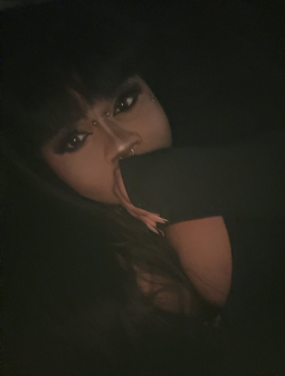 rottedmental's tweet photo. when the only half decent photo you took has half your face covered T-T💔 #mootsㅤㅤ https://t.co/itVvUp8hpV
