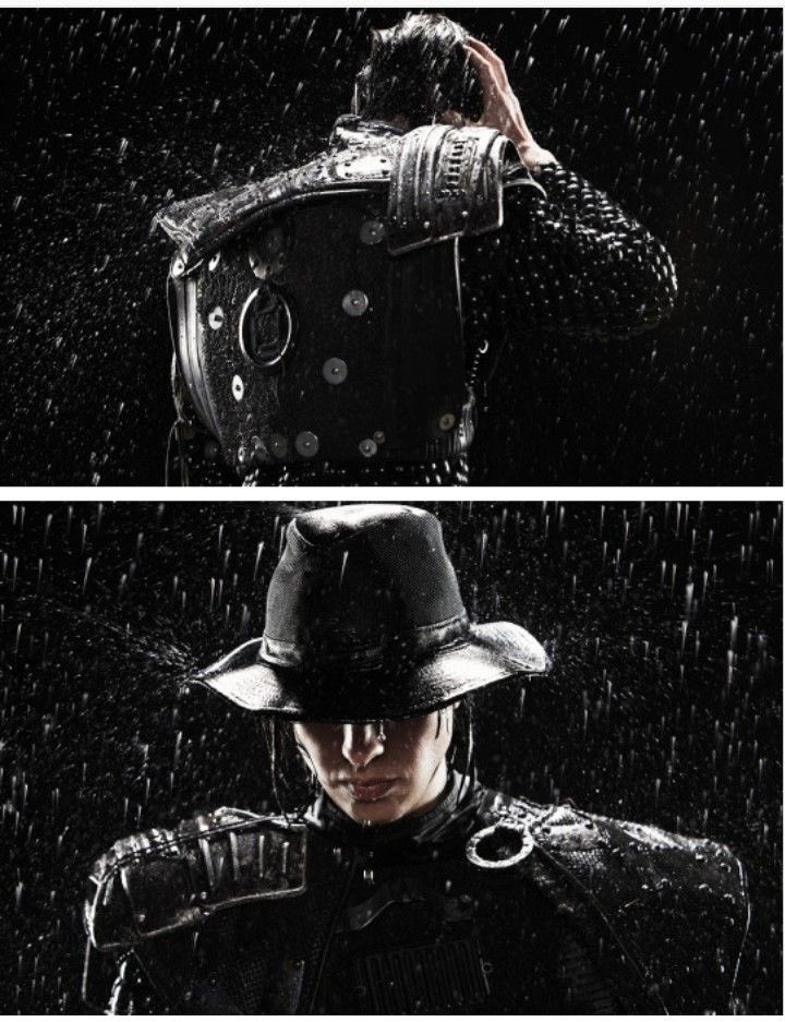 thickfreakfan's tweet photo. that one time julian casablancas turned into BDSM michael jackson https://t.co/TYNW3qBL8e