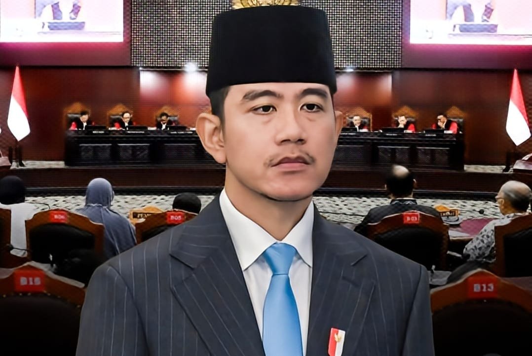 LambeSahamjja's tweet photo. BIG BREAKING NEWS
PDIP MINTA GIBRAN MUNDUR DARI JABATAN WAPRES

alasan pdip
mempertanyakan bagaimana gibran akan menjawab polemik ijazah sma-nya

tidak mungkin gibran menjalankan tugas sambil mengejar paket c untuk dapat ijazah sma

jadi sikap yang tepat menurt pdip adalah mundur