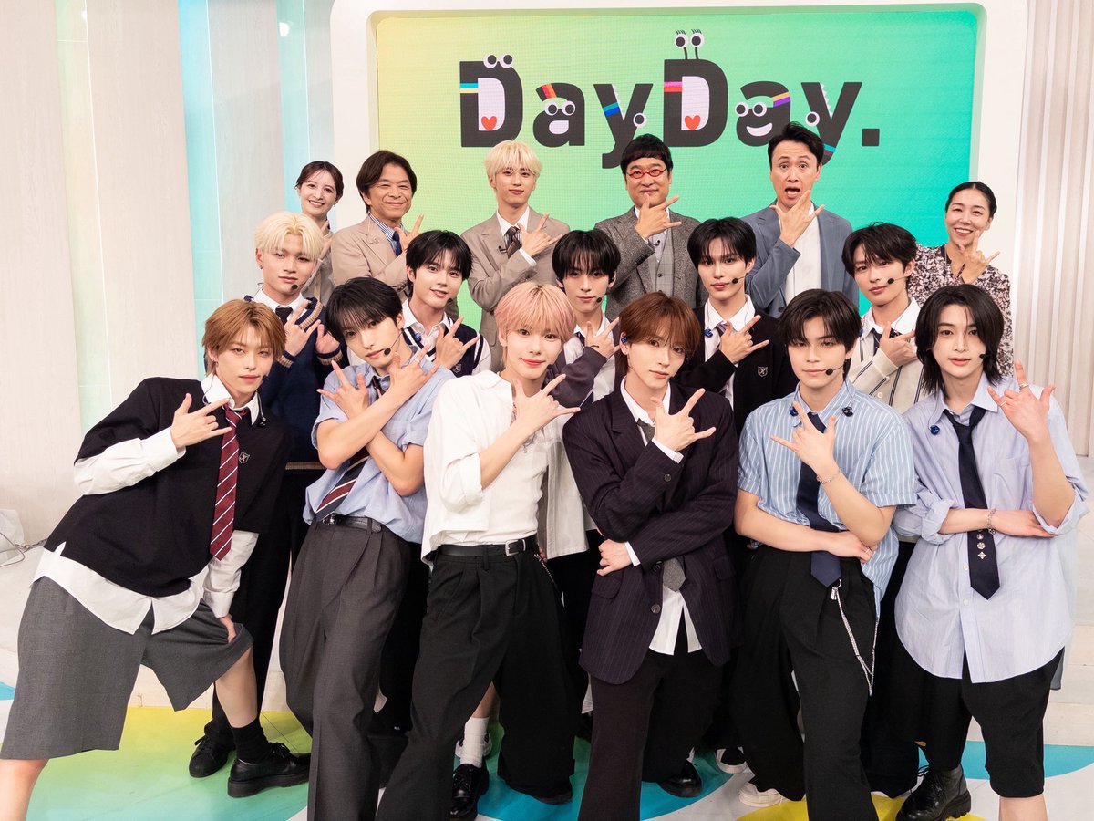 ntv_DayDay's tweet photo. ＼本日10/7(水) #DayDay.／

#KO1KEYZ 生出演💘

㊗️記念すべき日韓デビュー日に
デビュー曲🎵「KO1KEYZ」生披露🤟🗝️

放送後にMCと撮影した
動画も公開予定😉

ご覧くださった皆さま
ぜひ感想コメントをお寄せください🙌

武田真一 山里亮太 後呂有紗
児嶋一哉 安藤桃子 シュウ・フェンファン

#コイキーズ @KO1KEYZofficial