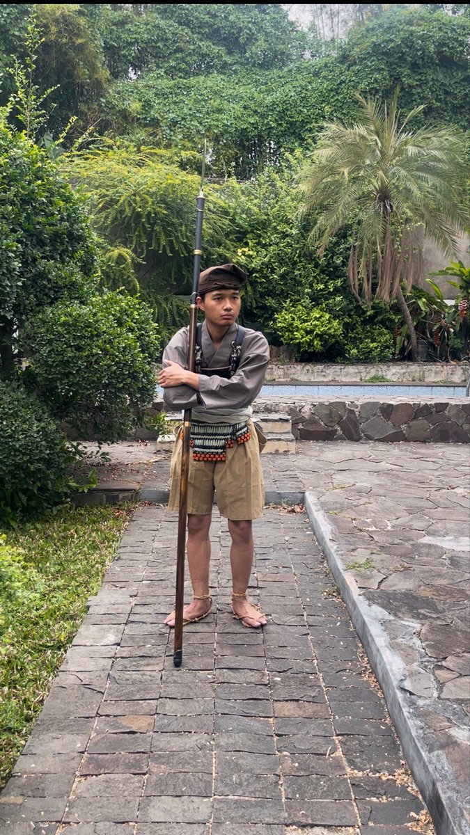 RDancho's tweet photo. Peasent

There is a misconception that villagers were harmless. But thats false, the realty was, villages and towns in the Sengoku period had local militia ready to defend the local community.  Peasents would also sometimes have a piece of armor stored in their houses https://t.co/qKvBPtbLQR