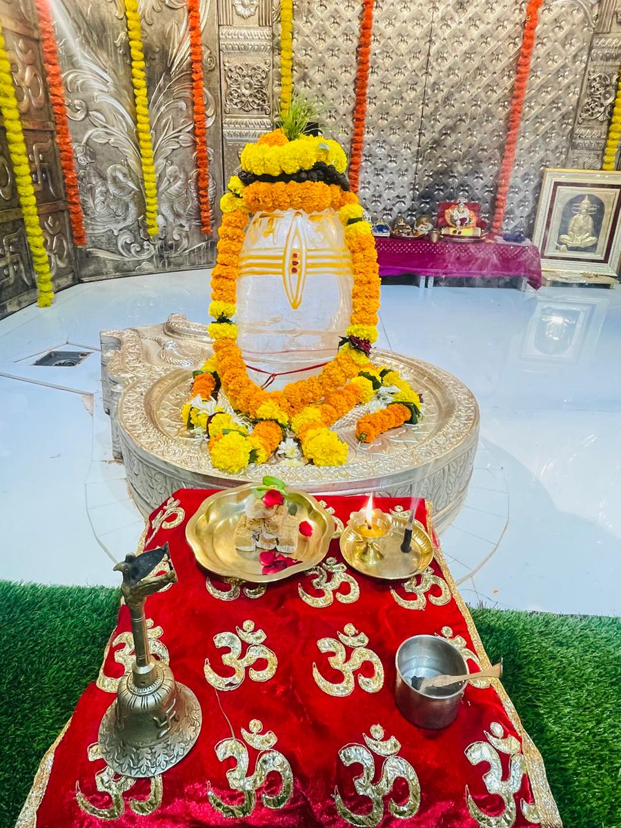 bageshwardham's tweet photo. श्री बागेश्वर बाला जी सरकार के दिव्य दर्शन…
श्री बागेश्वर बालाजी सनातन मठ मुंबई (महाराष्ट्र)
07-10-2026 (बुधवार)
#bageshwardhamsarkar
#mumbai
#divyadarshan
#maharashtra
#balaji https://t.co/lk13iekX7x