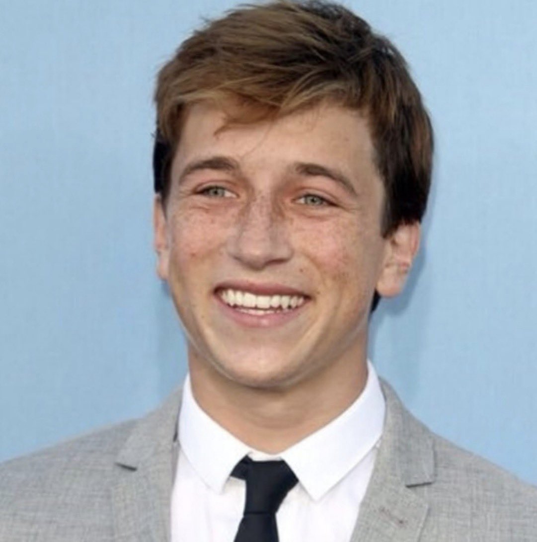 peytonnd3's tweet photo. he’s the type of kid that would raise his hand like he’s going to snitch on you but just asks to use the bathroom https://t.co/qA6QsF1b0T