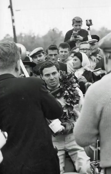 MsportXtra's tweet photo. #F1 #OnThisDay, October 7th 1962. Jim Clark (Lotus) started on pole position and went on to win the #USGP at Watkins Glen, ahead of Graham Hill (BRM) and Bruce McLaren (Cooper). https://t.co/kq0qtG0Y1f #MsportXtra https://t.co/ooKsOfyvCZ