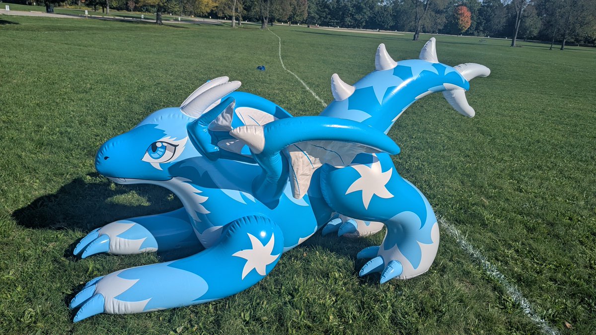 LunarDrake01's tweet photo. Relatively new to the hoard Rayla winged dragon manufactured by @FactoryCreature. She is squishy but her vinyl does like to stick to it self. https://t.co/oagJRvUN8o