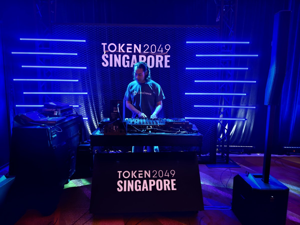 DataDanceChain tweet picture