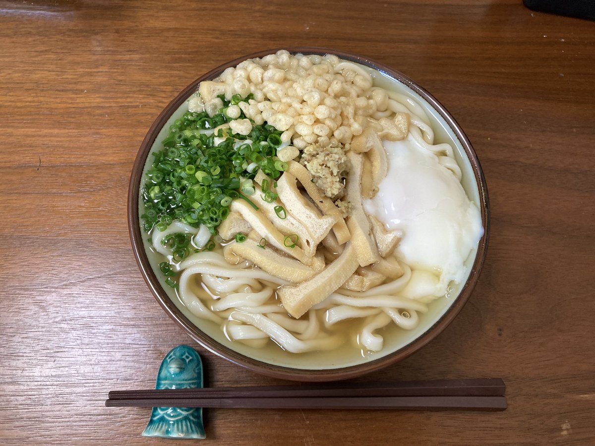 chan_otz's tweet photo. 自家製麺のうどん！香川県産の粉だからいりこだしで。うまい！ https://t.co/4MlCDhFcKb