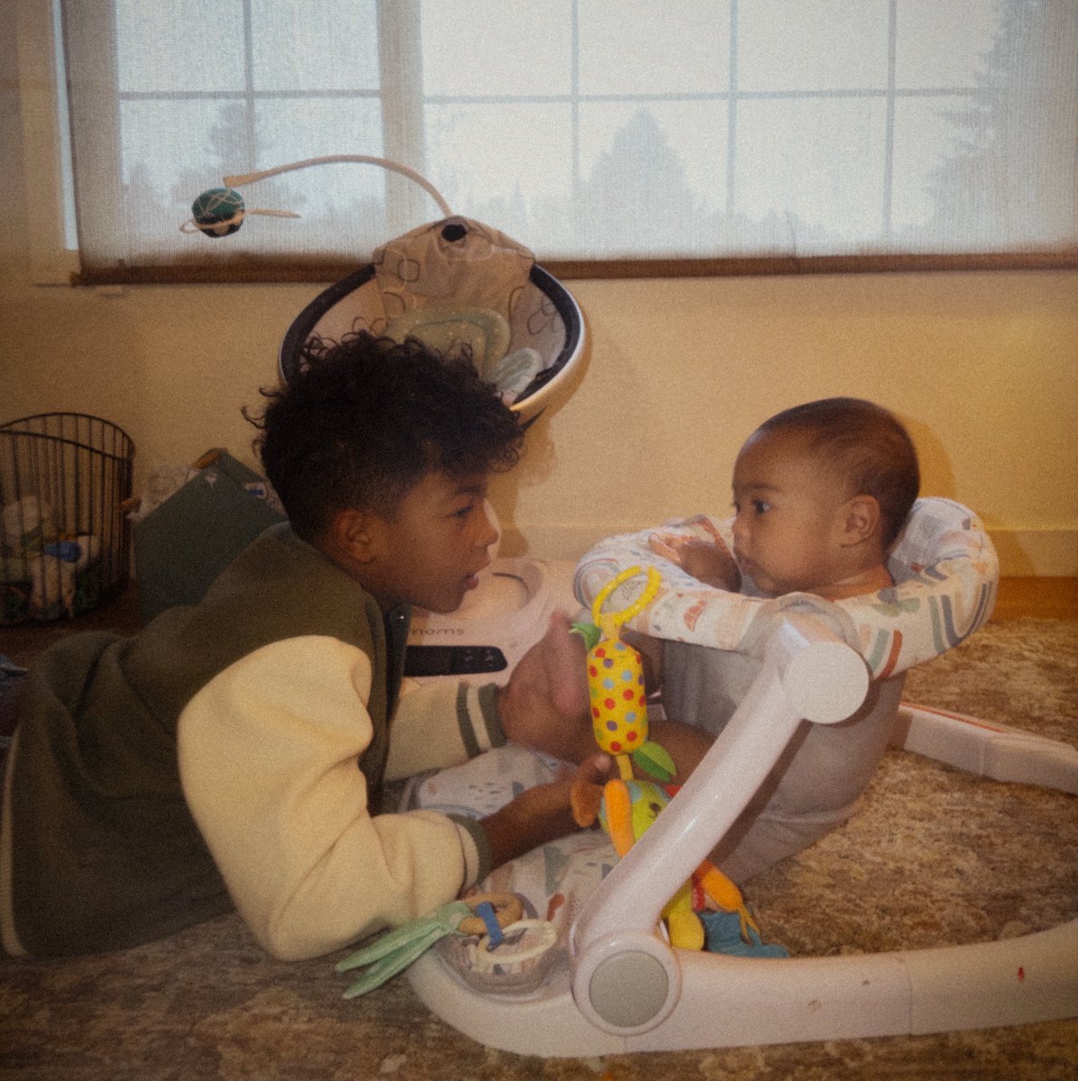 brianmkandrew's tweet photo. Never been much of a baby guy. The best part of adding a new kid so far has been watching younger brother transform into older brother.

Reminder that adding just 1 kid to a 4-member family creates 4 additional connections—a 66% increase in complexity from a 25% increase in kids. https://t.co/S8Y8grQF7o