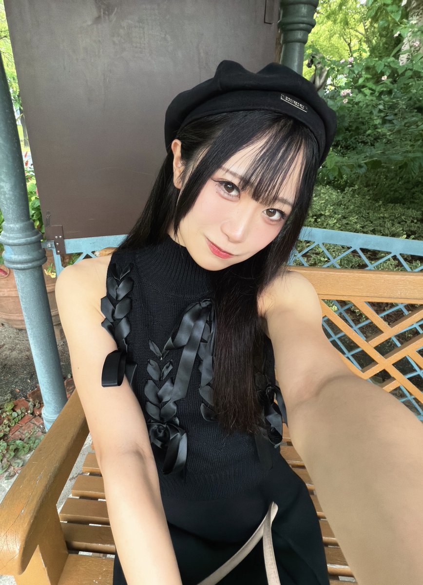 saori_AMO's tweet photo. 秋のデートはどこがいいかなぁ？☕️ https://t.co/BNZQmIezfm