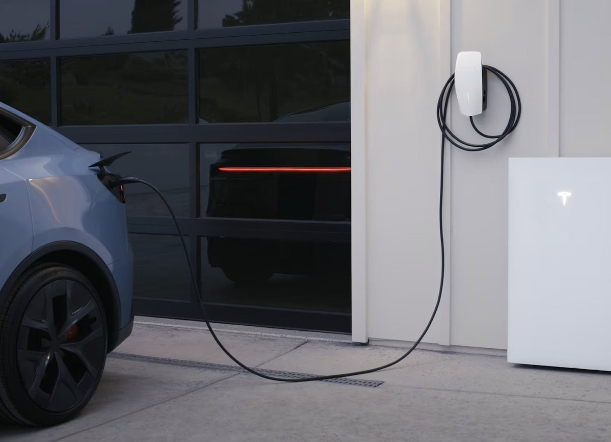 teslacars06's tweet photo. Tesla has just officially introduced Powershare Home Backup for new Model 3 and Model Ys with Powerwall 3 (orders October 1, 2026 or later).

Model 3 and Model Y vehicles can extend your backup duration by over 2 days. For homes equipped with Powerwall 3 and Wall Connector. https://t.co/ur463QGqIh