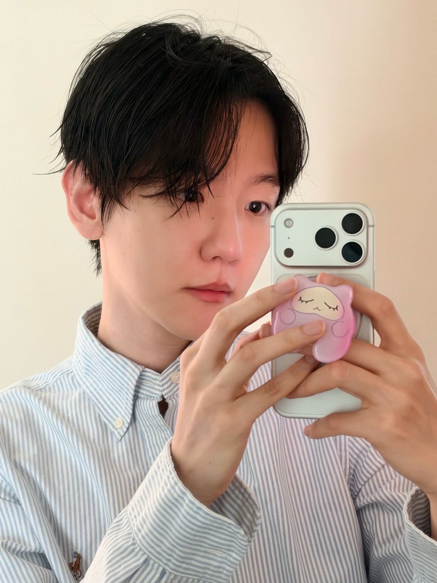 PopBaeks's tweet photo. Baekhyun joins Fromm as his new fan communication platform. https://t.co/YZft20FrJV