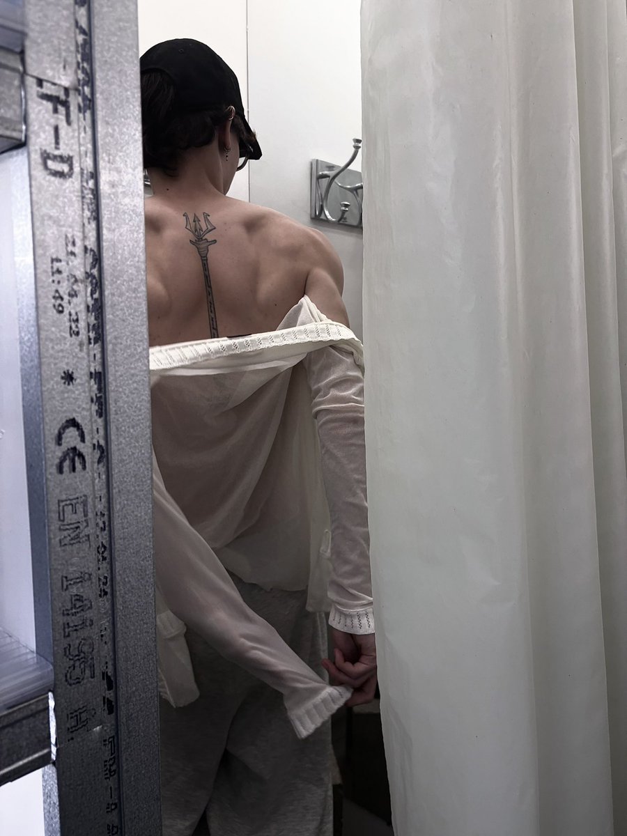Quentescon's tweet photo. Tattoo appreciation post <3 https://t.co/mPHepcPnYi