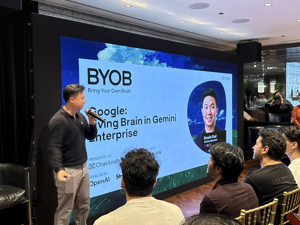 chatandbuild's tweet photo. @googlecloud at Bring Your Own Brain.
@howie_owi on @livingbrain in @GeminiApp Enterprise on scaling the Living Brain.
#BringYourOwnBrain #LivingBrain https://t.co/nRuoIyAMix