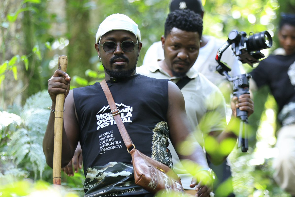 ugwildlife's tweet photo. From nervous steps to pure amazement!
Celebrities and influencers led by Ykee Benda trekked through Bwindi’s Rushaga Sector last Friday. 

The long forest walk tested their legs but the moment they encountered the mountain gorillas, the tiredness and fear melted away. 
#Explore https://t.co/NwQMaL6PqU