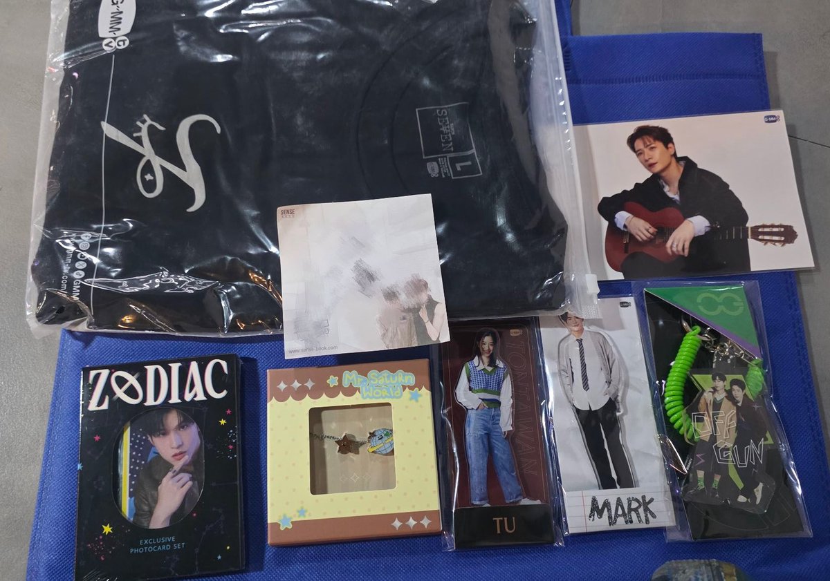 mykaitomsfam's tweet photo. rt สุ่มแจก
lucky bag 2 ถุง ให้ผชด 2 คน
ได้ของตามในภาพส่งให้ฟรีค่ะ

#GMMTVFANIVAL2026HappyFamily https://t.co/Khus3tEXLz
